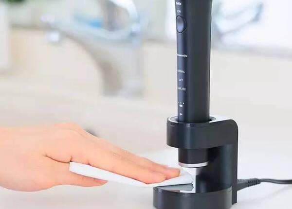 飞利浦电动牙刷充电没反应！刷博士支招，教你解决这一故障