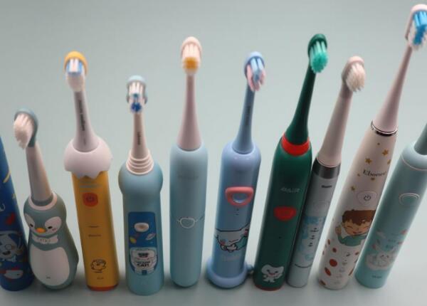 成人可以用儿童电动牙刷吗？三大原因告诉你：选择成人款电动牙刷为妙