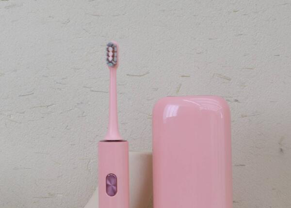 成人电动牙刷儿童能用吗？儿童使用成人电动牙刷的危害