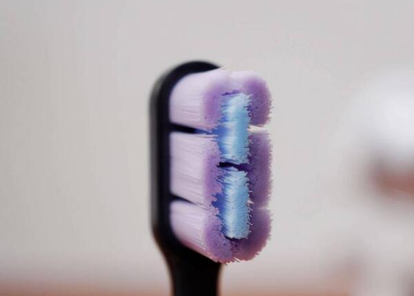 戴了牙套可以用电动牙刷