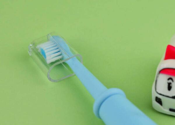 儿童用声波震动牙刷和旋转牙刷哪个好？牙刷类型就该这样挑！