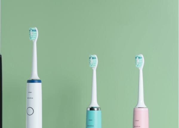 声波牙刷没有手动刷牙干净？震惊！原来真相是这个
