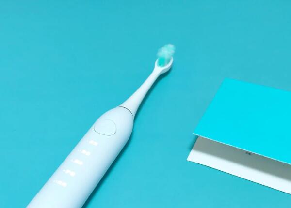 30块和300块，电动牙刷是不是智商税？