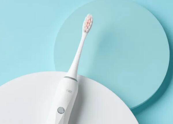 飞利浦声波电动牙刷防水吗？牢记使用飞利浦动牙刷几大注意事项