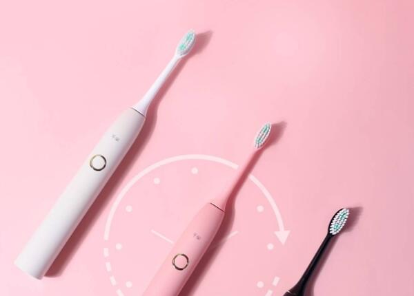手动和自动牙刷哪个好用？一篇总结：牙刷就这样挑！