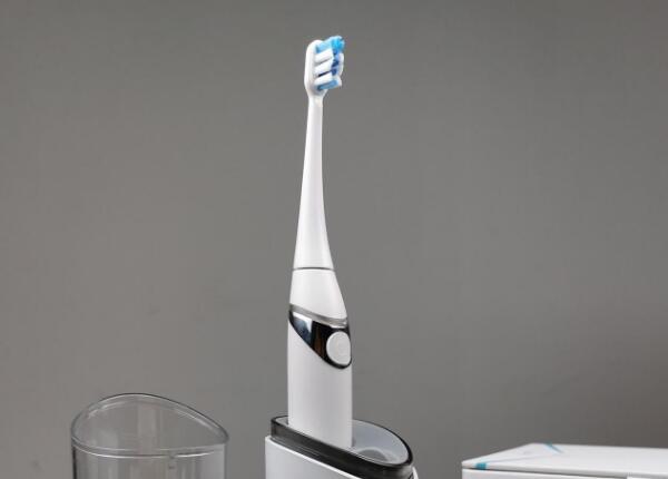 怎么分辨超声波电动牙刷