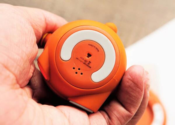 U型儿童牙刷不同类型充电操作介绍