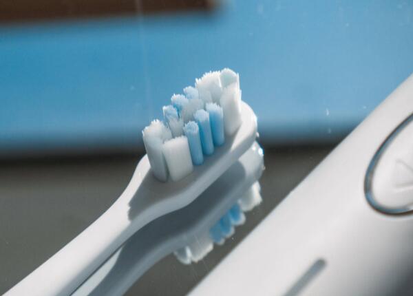 过硬的刷毛不适合国人的原因