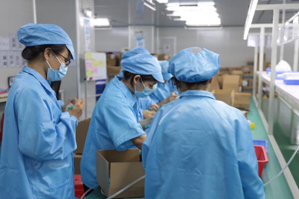 电动牙刷组装生产流程介绍