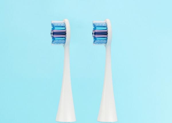 刷博士声波电动牙刷刷头厂家教你一招，轻松选对刷头