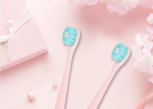 刷博士粉色柔软手动牙刷 声波电动牙刷比普通手动牙刷好吗