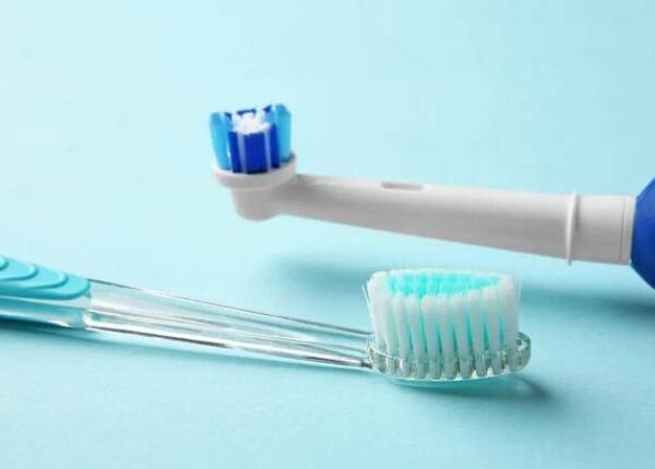 电动牙刷和普通牙刷哪个好？