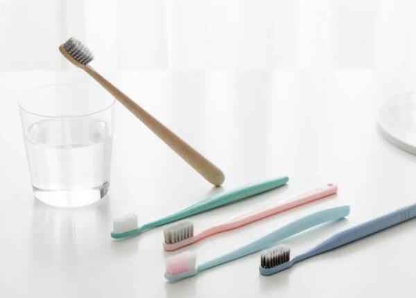 长蛀牙用什么手动牙刷 长蛀牙用什么手动牙刷