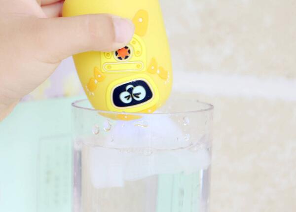 u形牙刷该怎么护理 u形牙刷该怎么护理