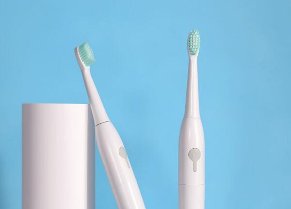 自动牙刷好还是冲牙器好？一篇教你选出适合的刷牙工具