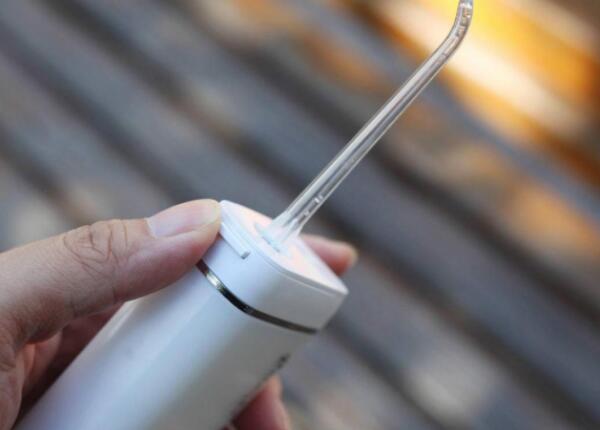 自动牙刷好还是冲牙器好 自动牙刷好还是冲牙器好