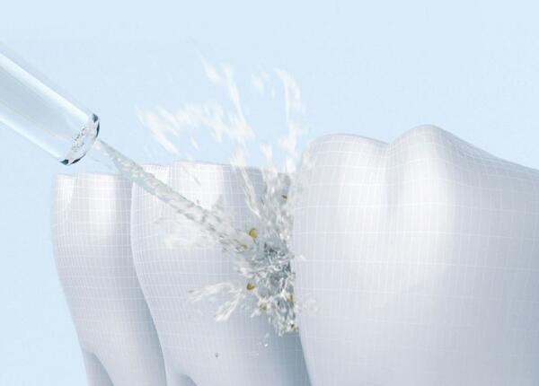 用电动牙刷还是冲牙器 牙菌斑是用电动牙刷还是冲牙器