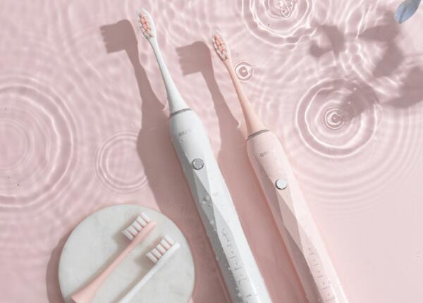 牙刷冲牙器电动牙刷怎么选择？一篇教你选择口腔清洁工具