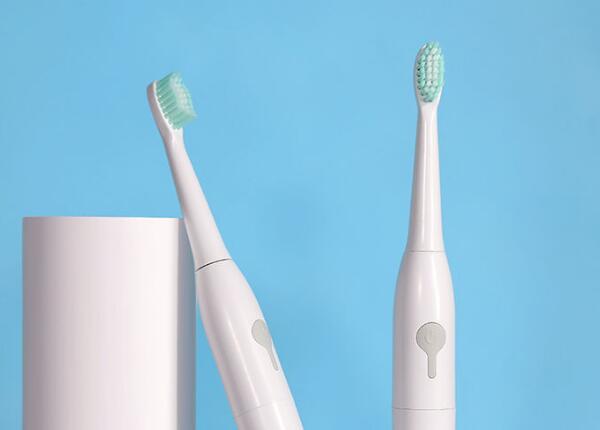 全自动电动牙刷怎么?。垦≡袢远缍浪⒌募复罂吹? width=