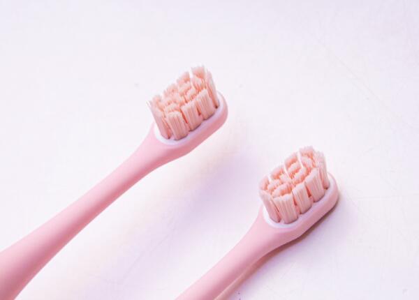 宝宝怎么用电动牙刷 宝宝怎么用电动牙刷