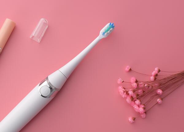 国内电动牙刷价格多少？国内电动牙刷市场价格揭秘