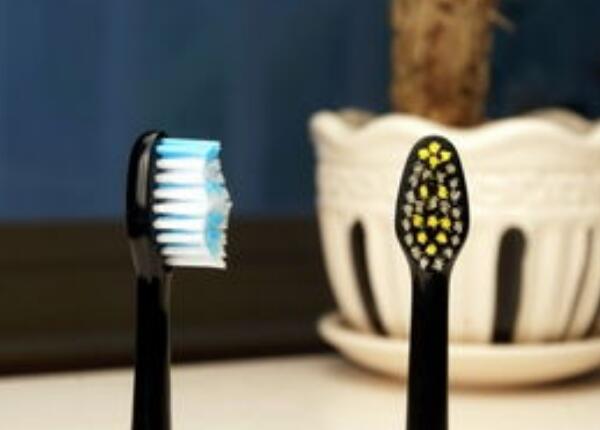 电动牙刷震动头更换价格及其更换注意事项