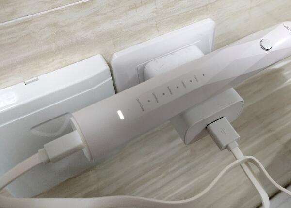 电动牙刷充电款使用注意事项 电动牙刷充电款的使用注意事项