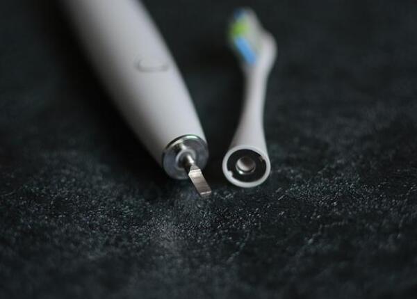 怎么样使用小米电动牙刷？小米电动牙刷使用正确方法分享