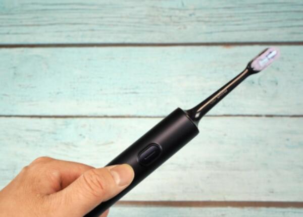 使用电动牙刷手抖怎么办？解决刷牙手抖的几大措施