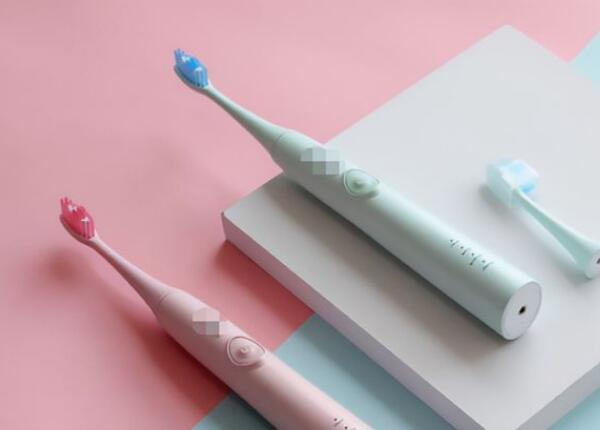电动牙刷：一年换只换一次是否可行？