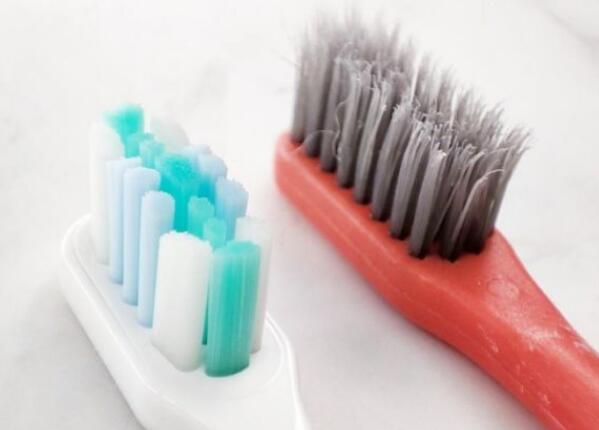 隔多久换一次电动牙刷比较好 电动牙刷更换频率