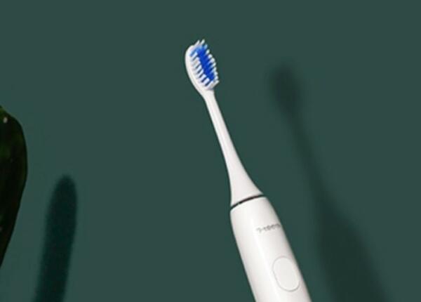 电动牙刷使用 电动牙刷