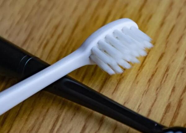 牙刷长的好还是宽的好用？探索牙刷的秘密