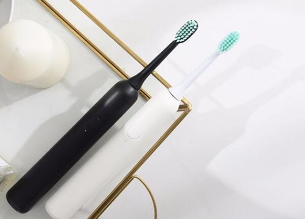 硅胶磁悬浮电动牙刷好用吗？这款电动牙刷焕发你洁白笑容