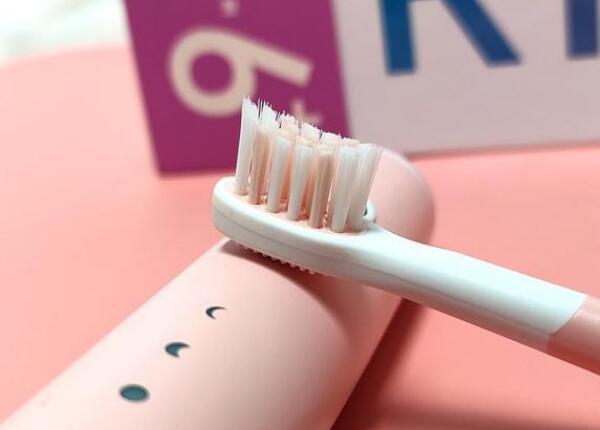 儿童用电动牙刷正确刷牙方法 儿童用电动牙刷的正确刷牙方法